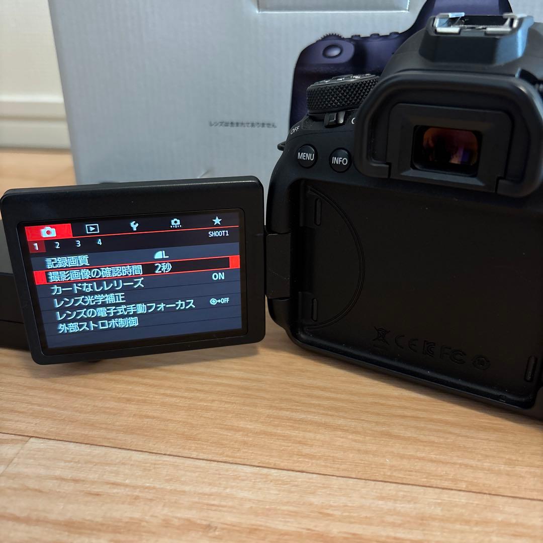 【極上美品】Canon EOS 6D Mark II 本体