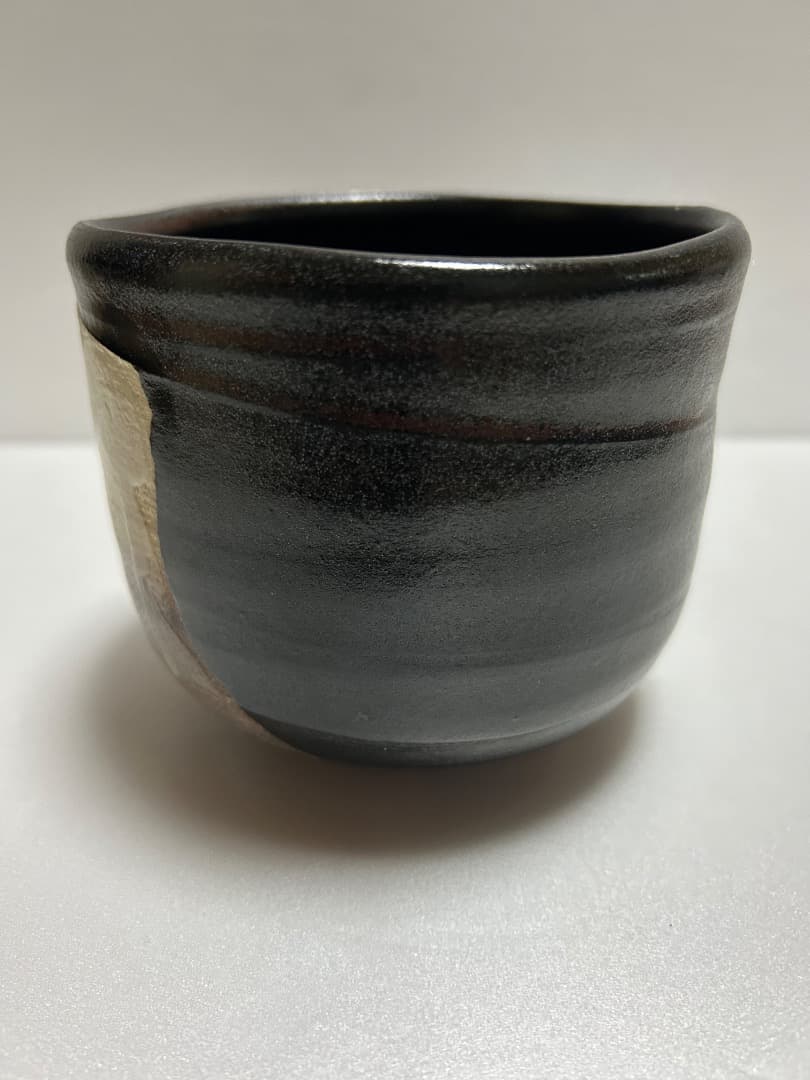 黒織部茶盌 (加藤達次作) \"波\"