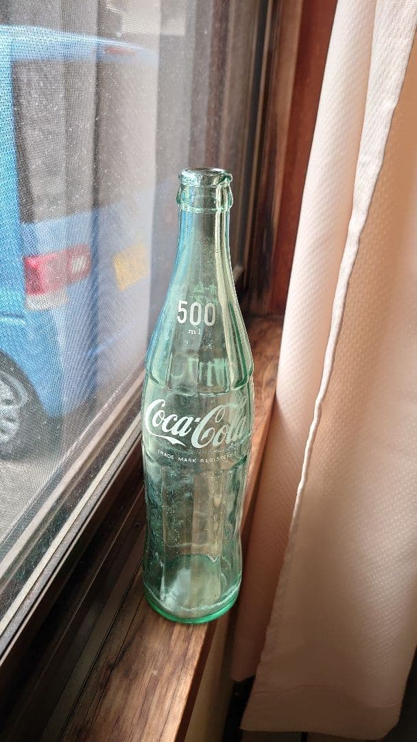 コカコーラ500リットル空きボトル