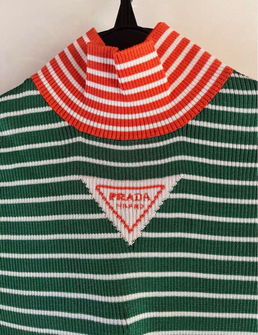 【PRADA新品】プラダボーダートップス　TWICE サナ着用