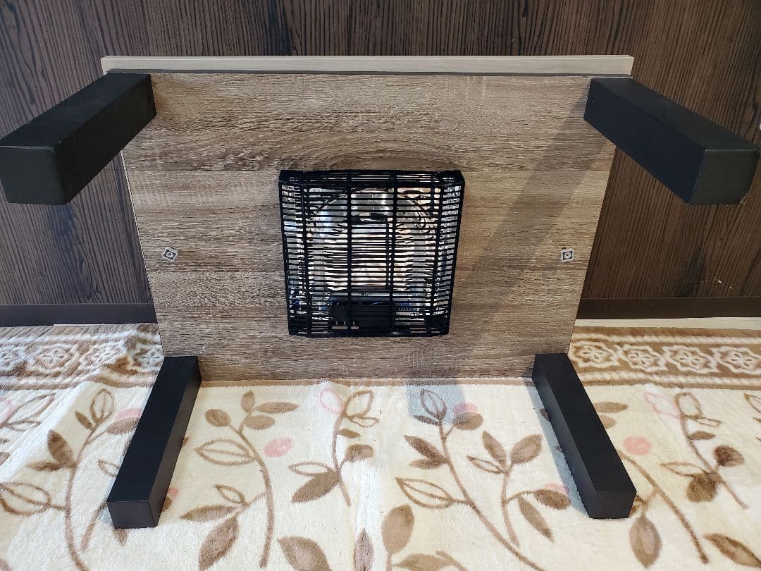 リビングこたつ　2022年製　80cm x 60cm x 39cm