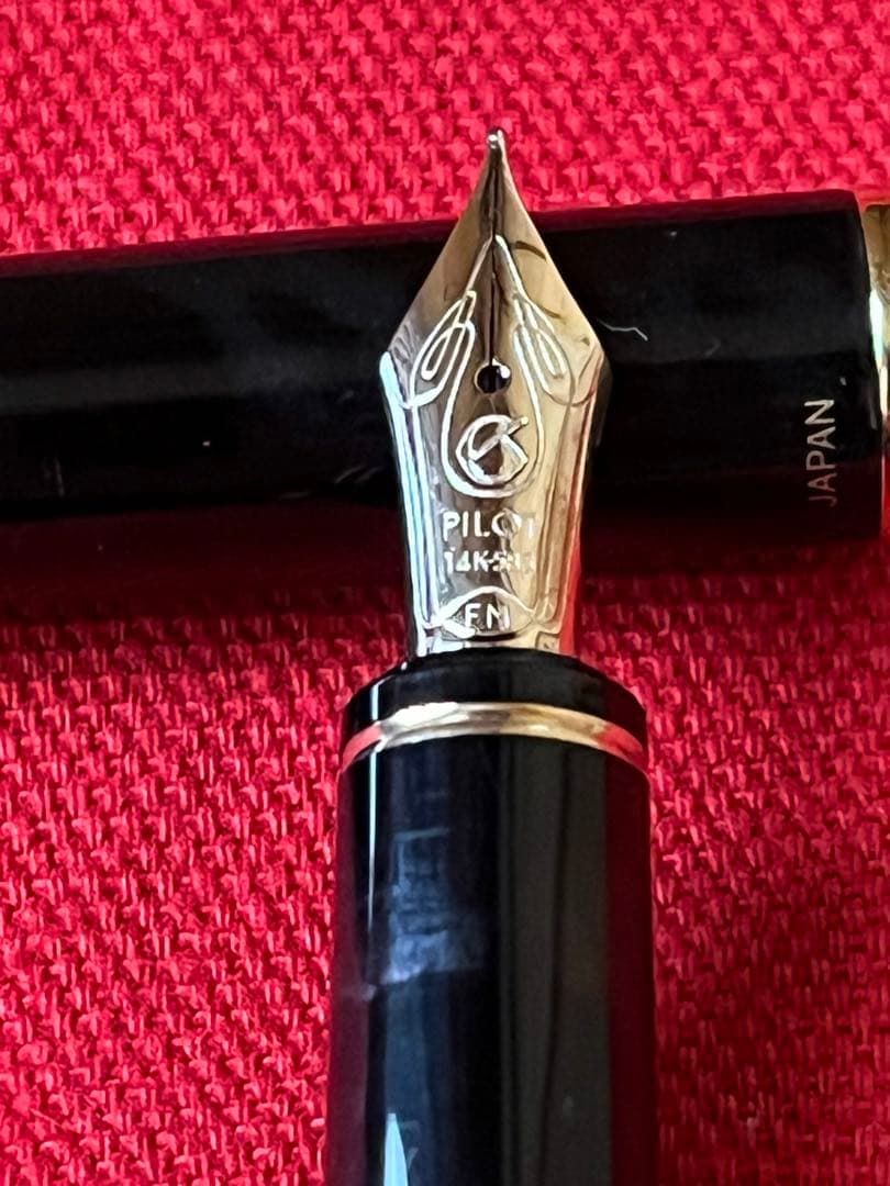 パイロット万年筆14K他ボールペン、シャーペン8本セット