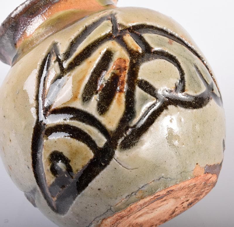 みき　琉球美術　壺屋焼　人間国宝　金城次郎作　 魚文　小壷　M　R3676