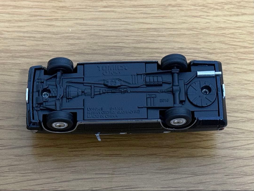 TLVN ニッサン グロリア HT V20 グランデージ 1/64 86年式