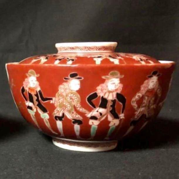 Mai【和 骨董】古伊万里 金襴手 ラッタン人阿蘭陀船の図 蓋茶碗 和蘭陀