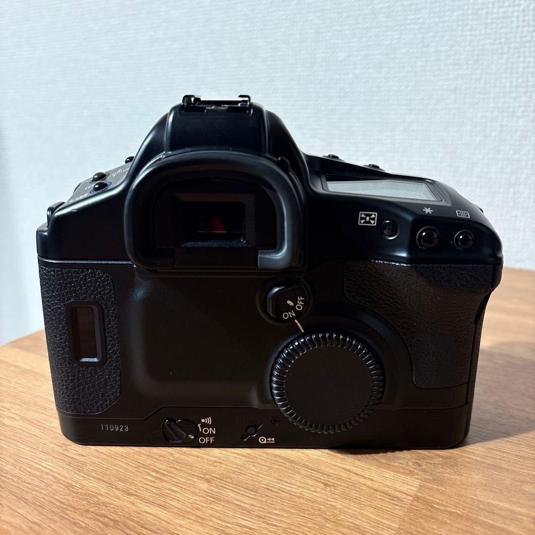 ［美品］Canon EOS-1V　フィルム一眼レフカメラ