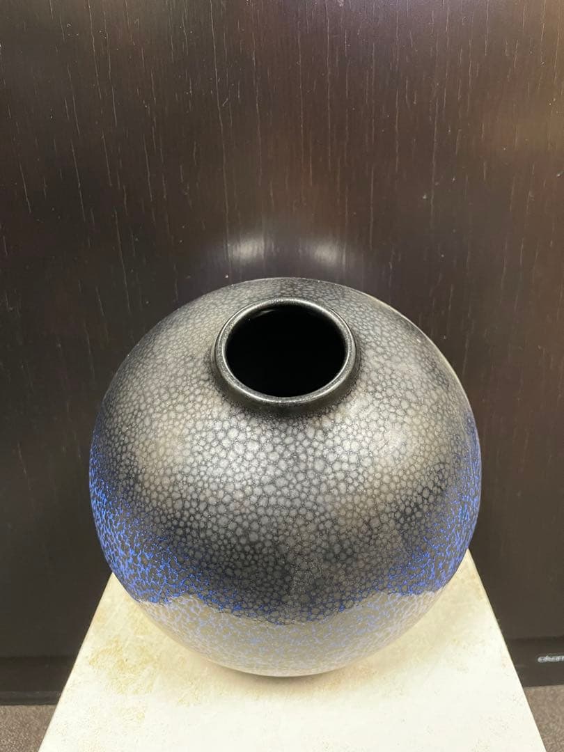 九谷焼 球形花瓶 黒と青