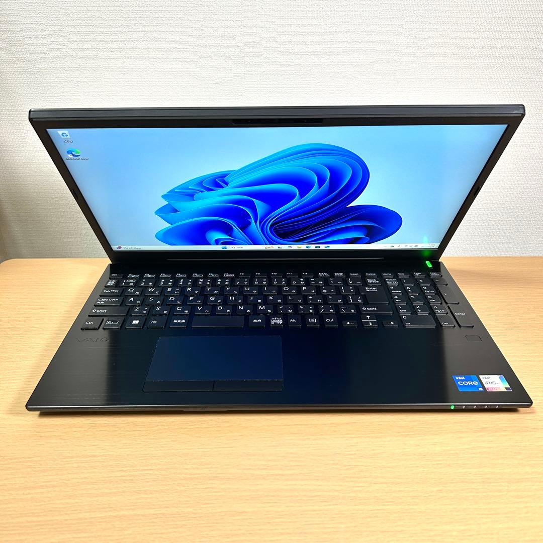 美品 VAIO S15 VJS1551 1TB DVDドライブ 15型　12世代