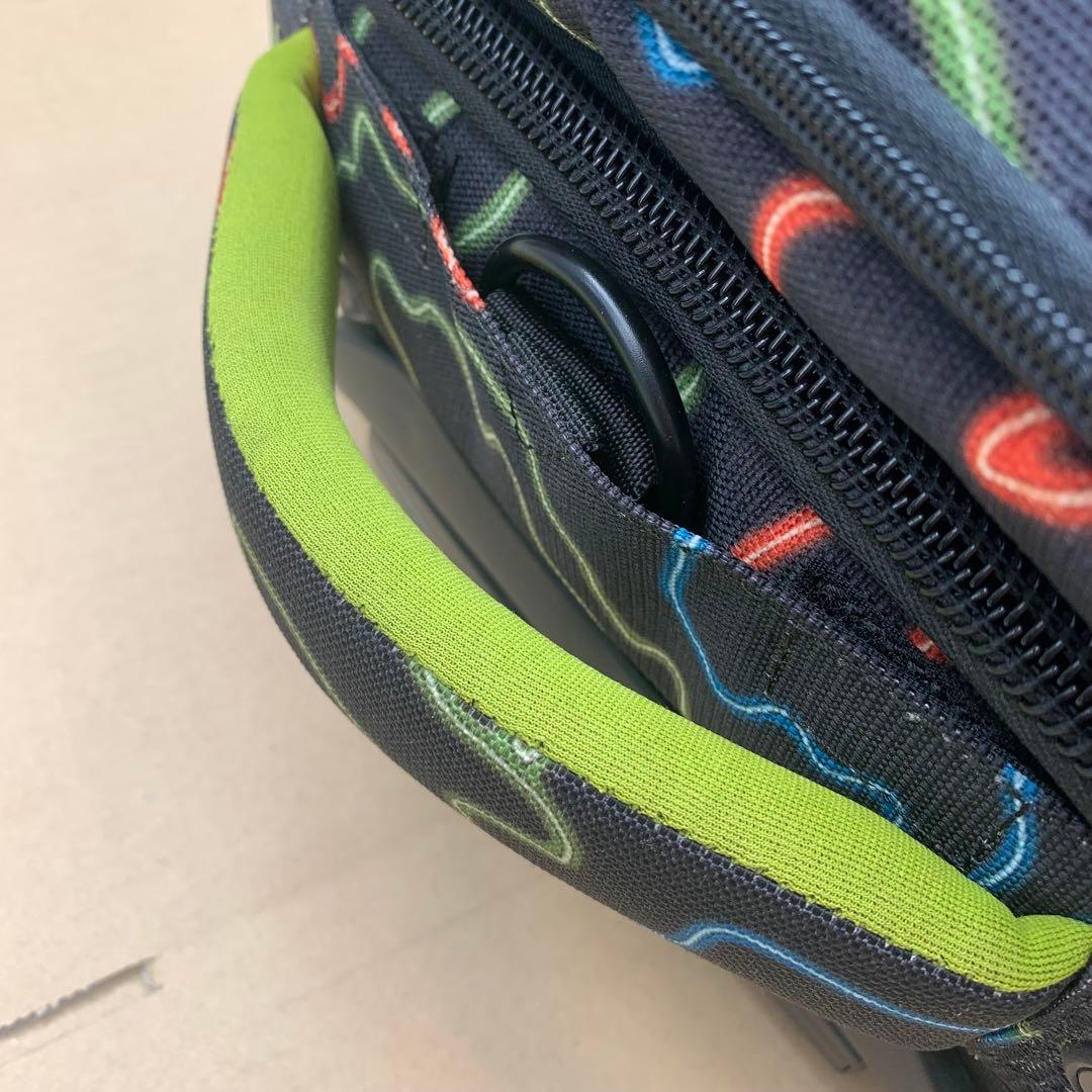 Burton キャリーバック　キャリーケース　カバン付き　ネオン柄　バートン