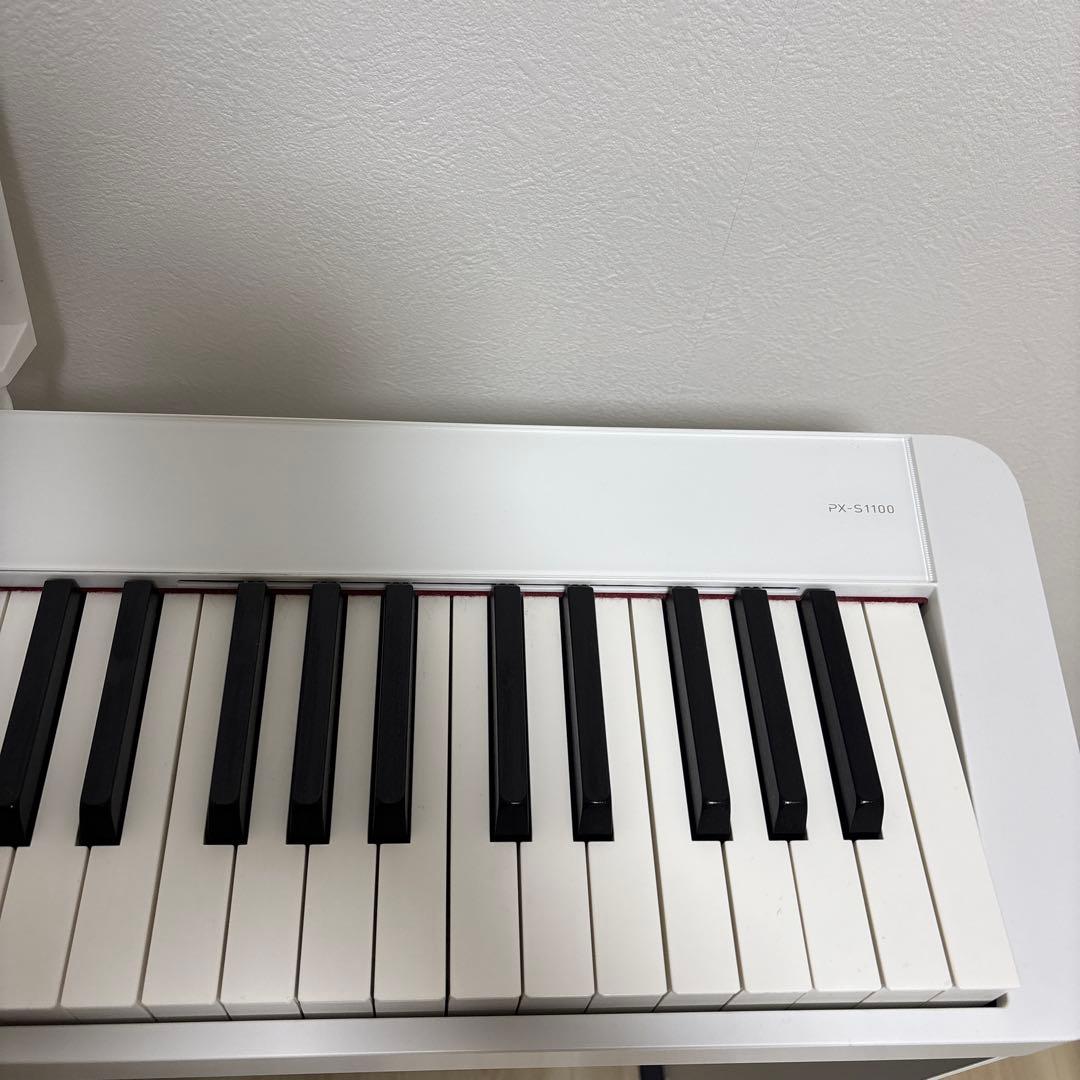 CASIOカシオ　PX-S1100WE プリヴィア　ホワイト電子ピアノ88鍵盤