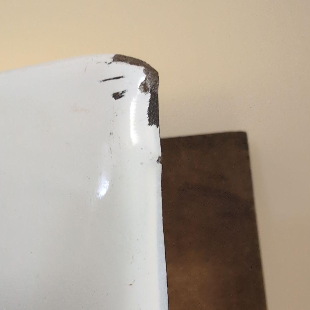 マルノ 看板 赤白