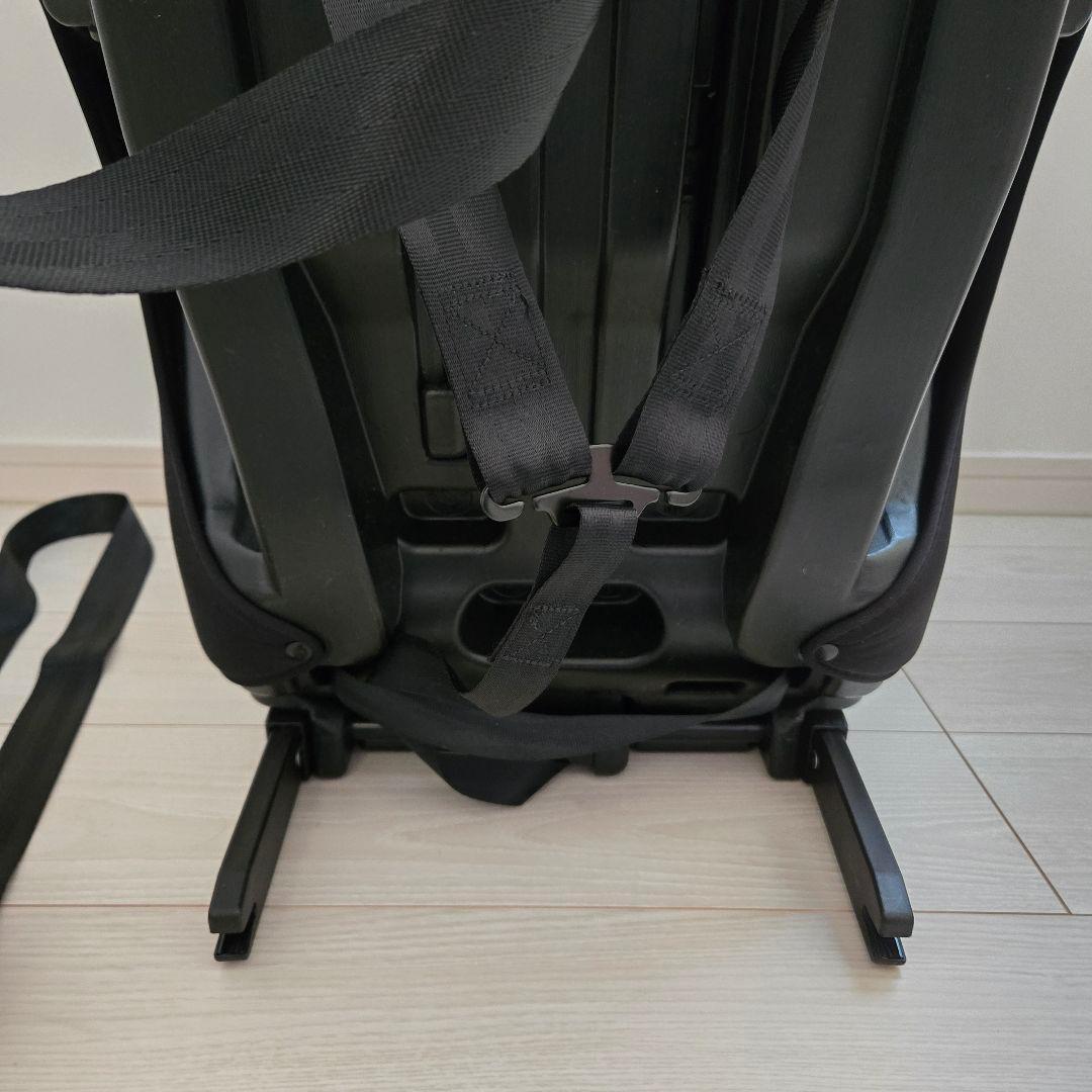 ディズニーハーネスジュニアFIX ミッキーマウス ISOFIX ジュニアシート