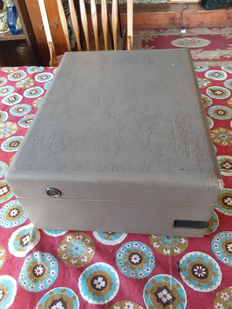 昭和レトロ、珍品ポータブルレ蓄音機、コロンビア、動作品