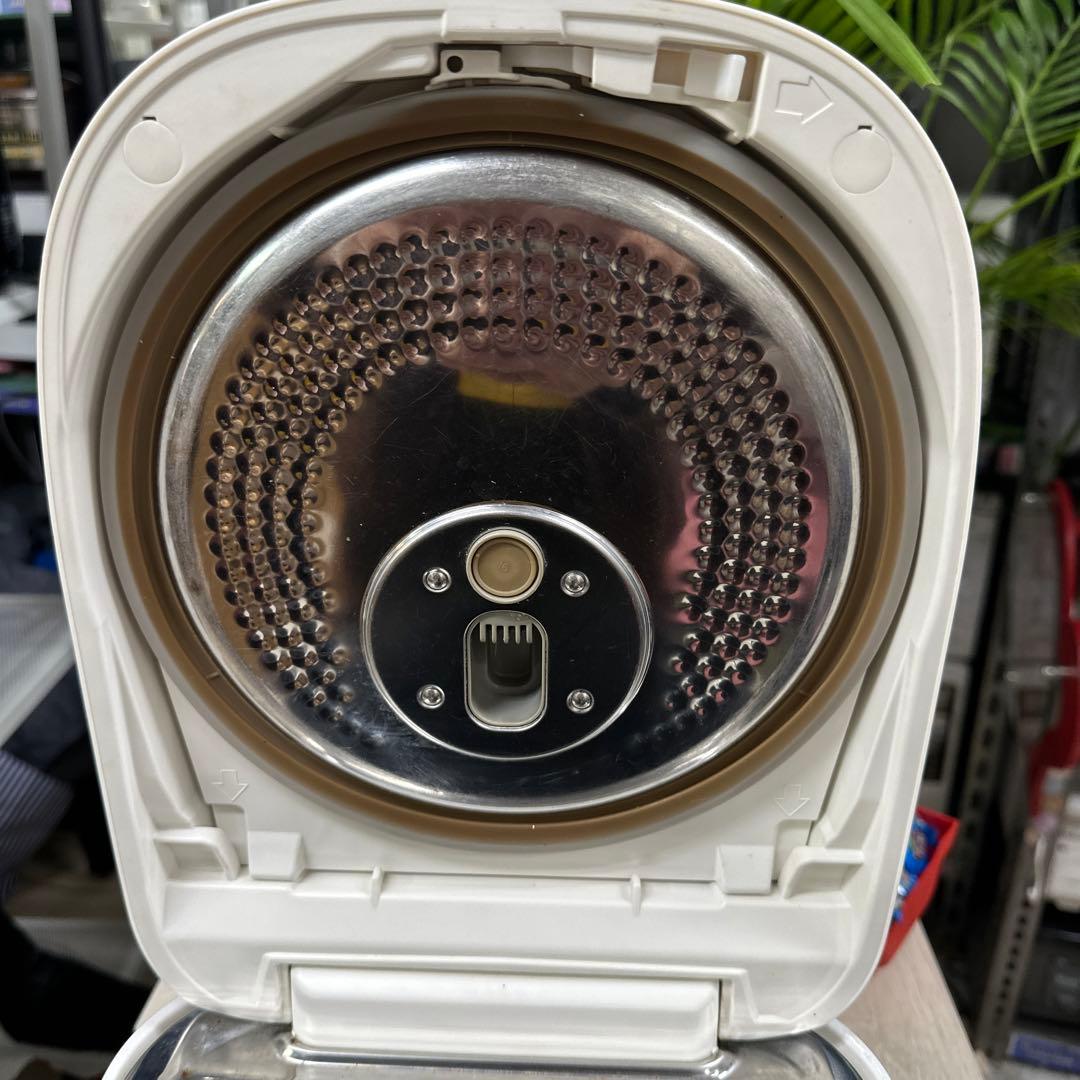 【Panasonic/IH炊飯器 SR-UNX101】白　家電　パナソニック