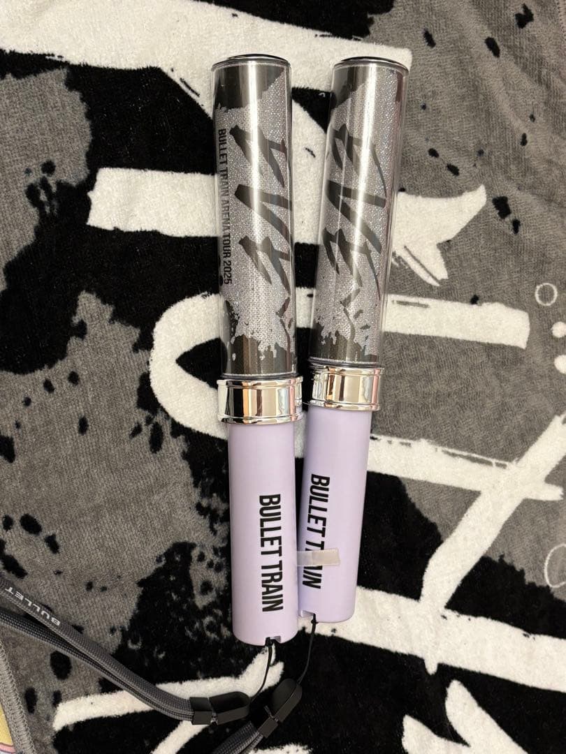 シューヤ チャコール ペンライト