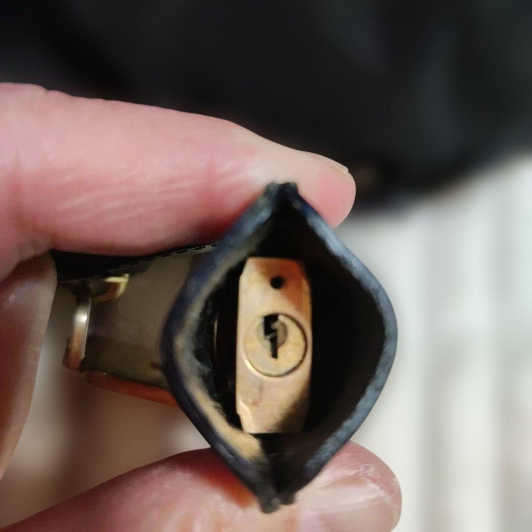 PRADA 　TESSUTO CITY NERO ボストンバッグ南京錠付