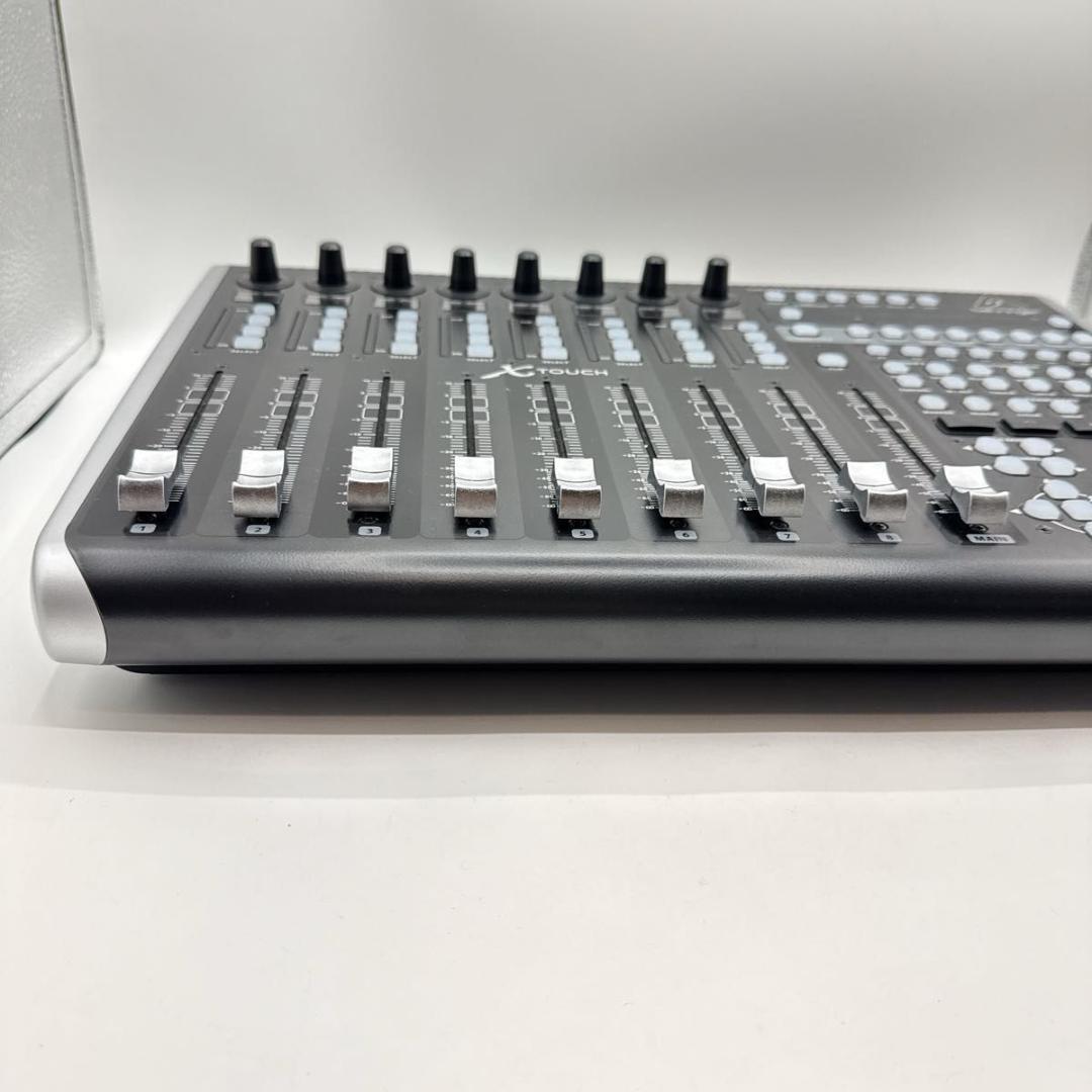 BEHRINGER X-TOUCH 外箱付き　オーディオインターフェイス