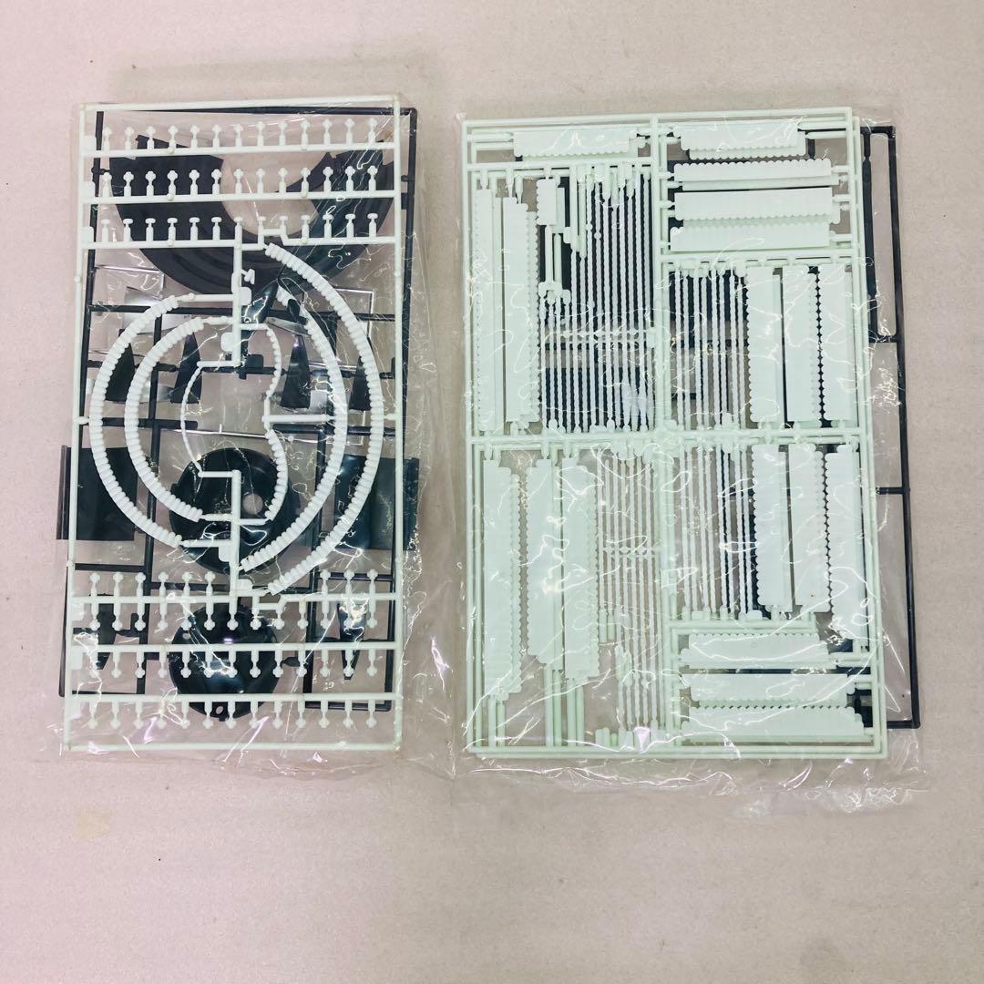 【未組立】国宝 浅葱綾威鎧・兜・大袖付　プラモデル　観賞用モデルセット　1/4