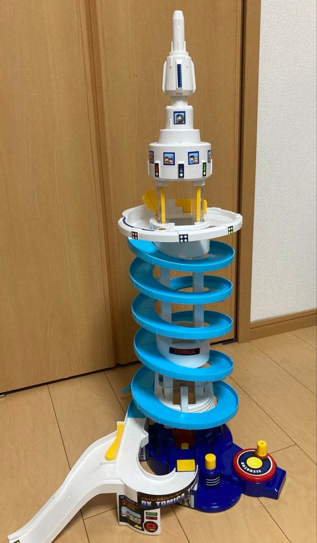 トミカ　まとめ売り　トミカタワー　パワークレーン建設現場　キャリアカー　道路