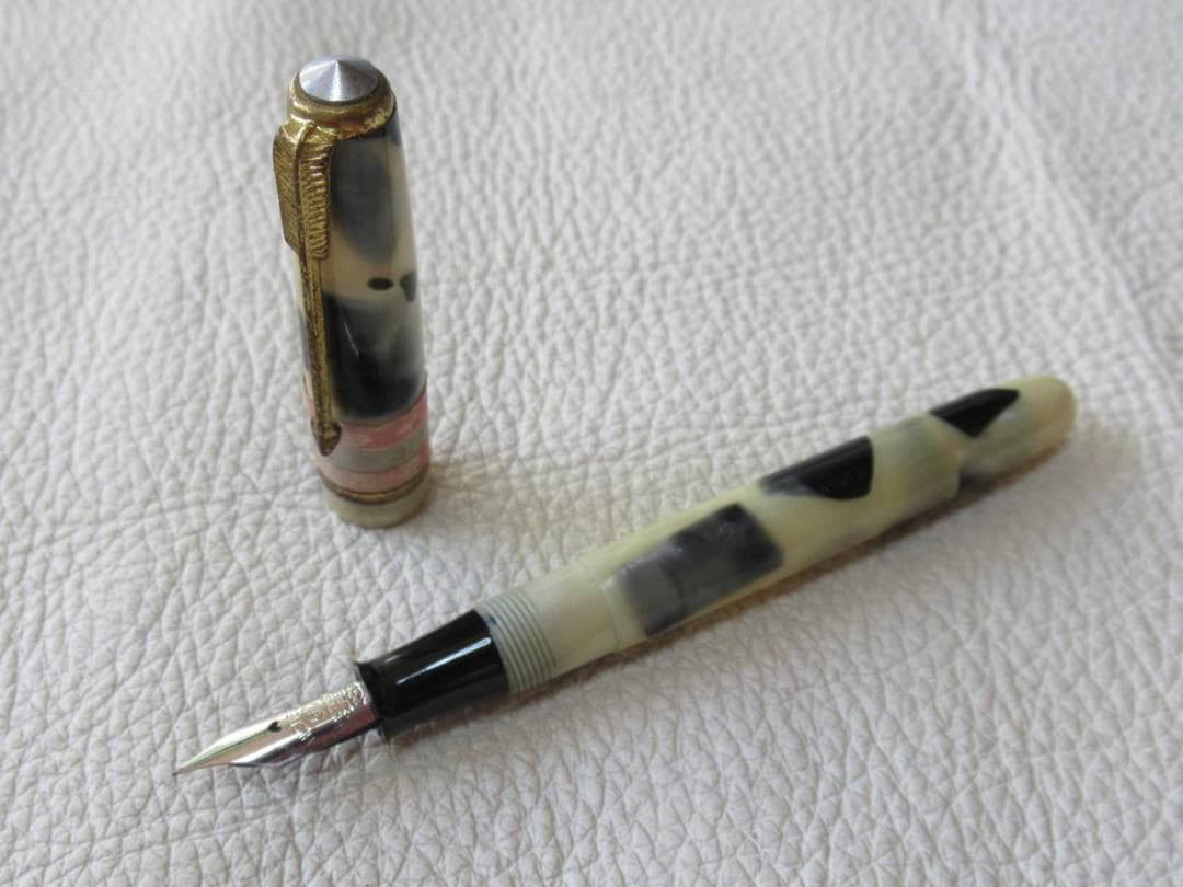 ◆未使用 1950年頃 ◆今は無き 杉田万年筆 SUGITA セルロイド製 細字
