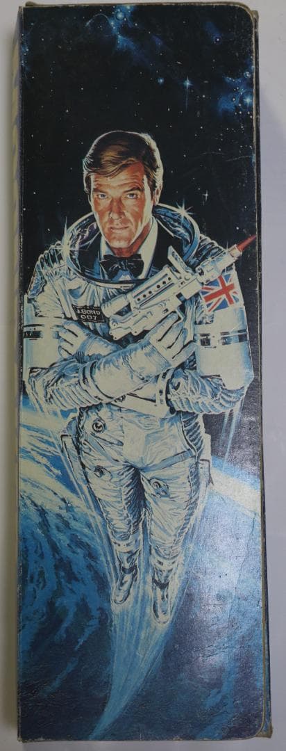 超貴重 メゴ製　007/ムーンレイカー　Ｒ・ムーア　フィギャー 　中古品