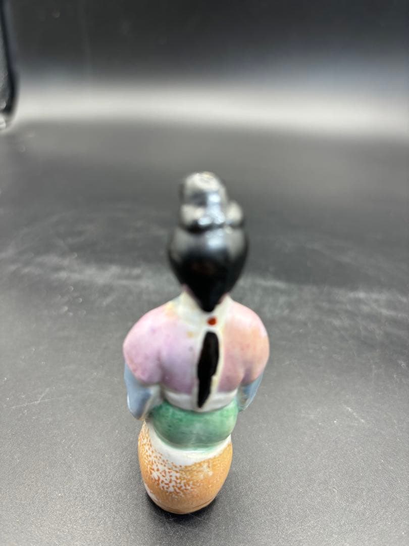 中国美術 古玩 色絵陶人形 陶器人形 高さ約9cm 置物 オブジェ 古董品