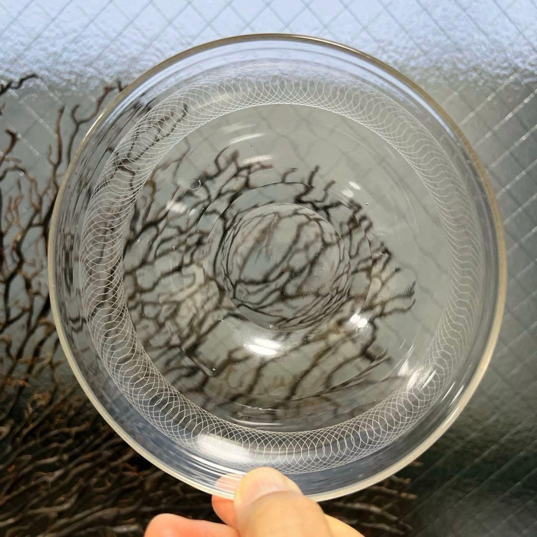骨董　時代ガラス　グラヴィール技法　薄張りガラス　碗型　ボウル　ウランガラス１客