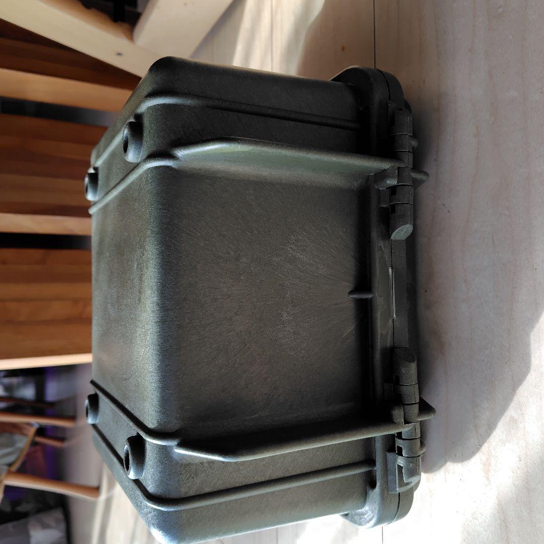 PELICAN 1300 CASE オリーブグリーン