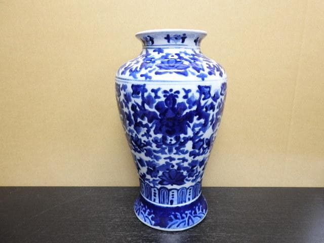 清朝？染付壺　MA285