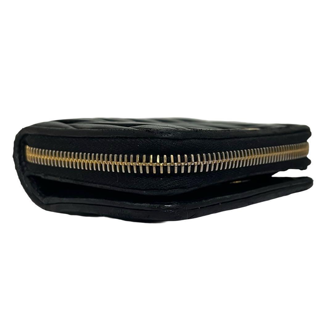 希少✨ミュウミュウ 二つ折り財布 マテラッセ レザー ロゴ金具 ブラック 黒