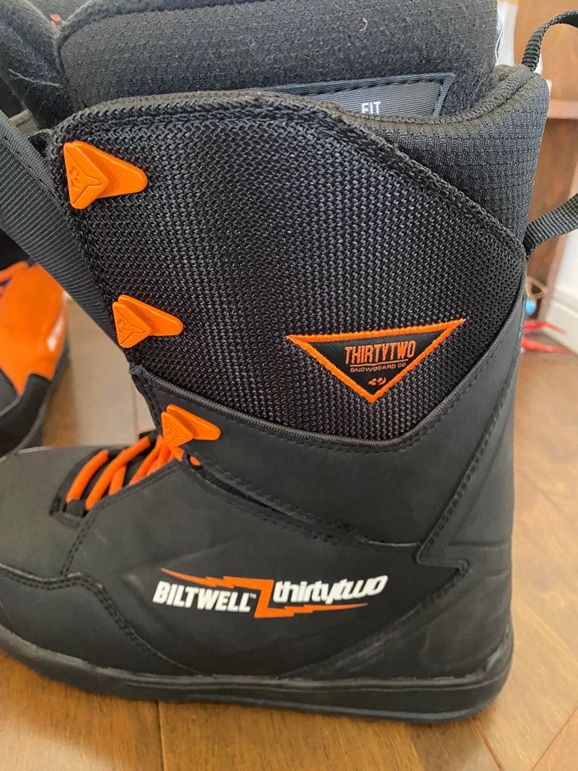 thirtytwo Biltwell スノーボードブーツ オレンジ/ブラック