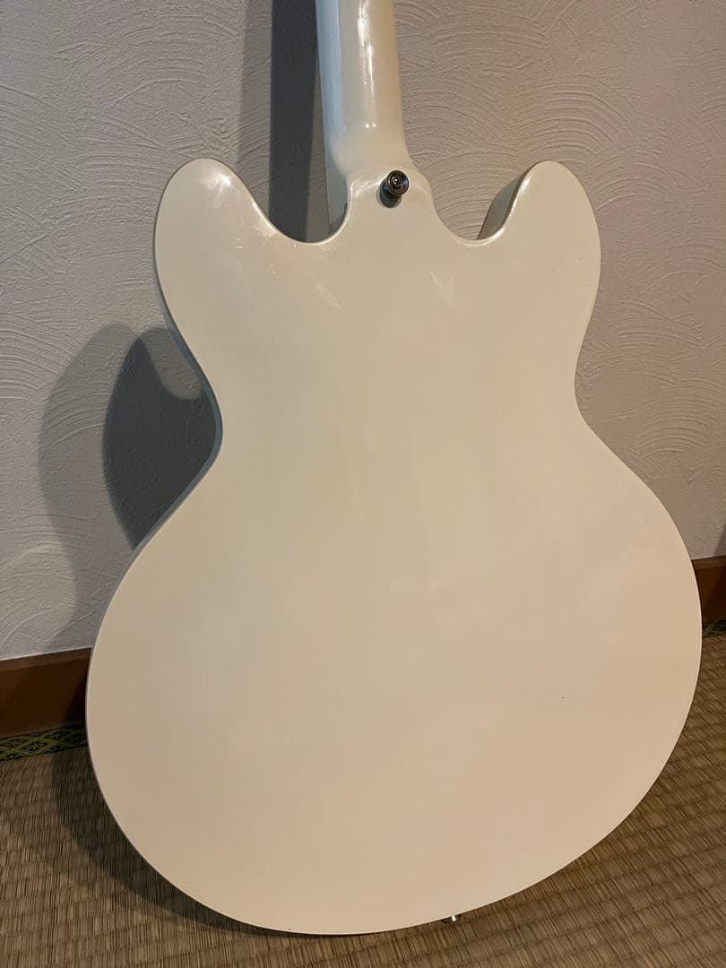 Epiphone casino ホワイト