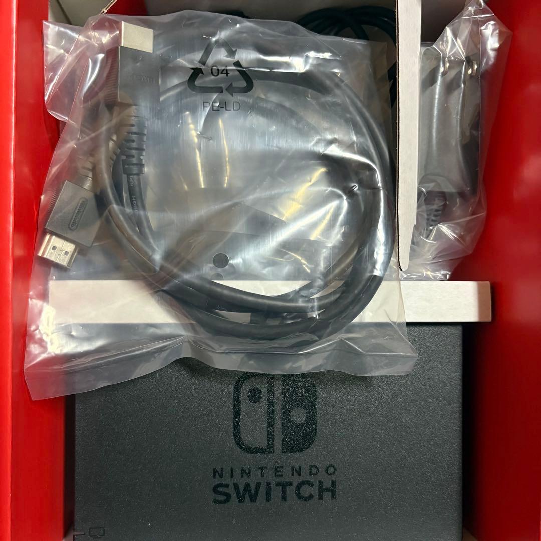 Nintendo Switch 本体 標準モデル 美品 付属品完備 箱あり