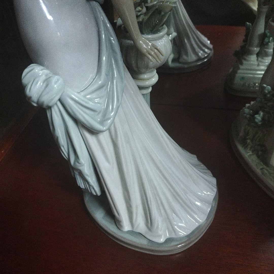 【専用です！】【欠けあり】リヤドロ　大型　 陶器人形　貴婦人　No.5377