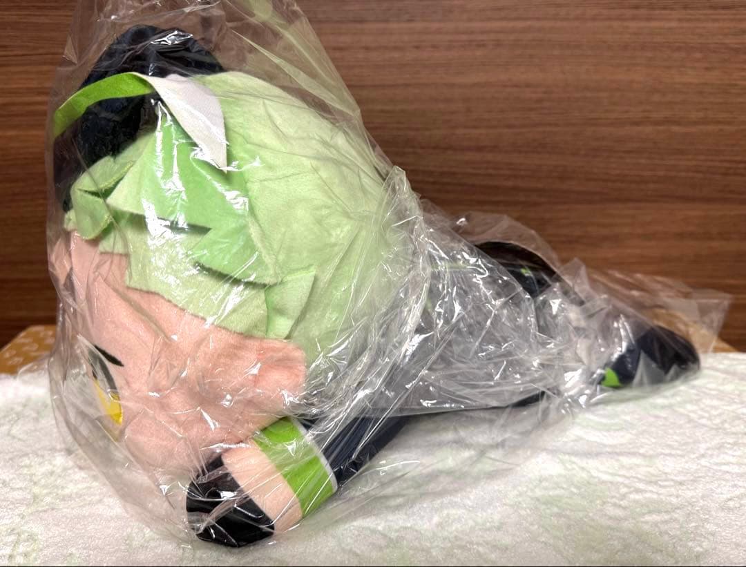 セベク　シルバー　メガジャンボ寝そべりぬいぐるみ　★ ディズニー　ツイステ