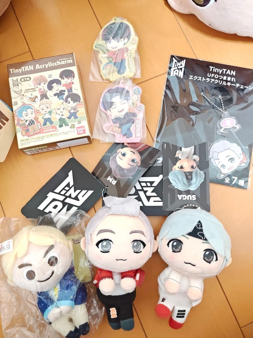 非売品レア☆新品タグ付☆tinyTANタイニータン☆BTS☆大量ぬいぐるみ17点