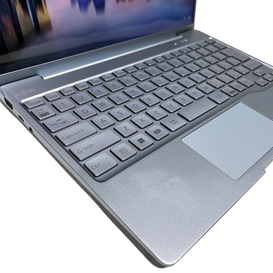 Windowsノート本体 LIFEBOOK CH75/G3 256GB i5-1240P