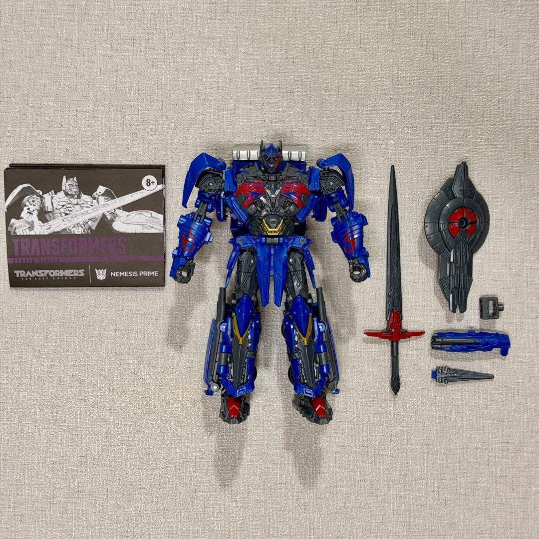 トランスフォーマースタジオシリーズ ネメシスプライム (最近の騎士)