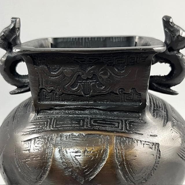 四角菖蒲文鋳銅香炉　秀月　茶道具　共箱