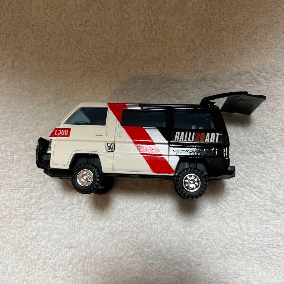 三菱デリカ　スターワゴン1/40 ミニカー