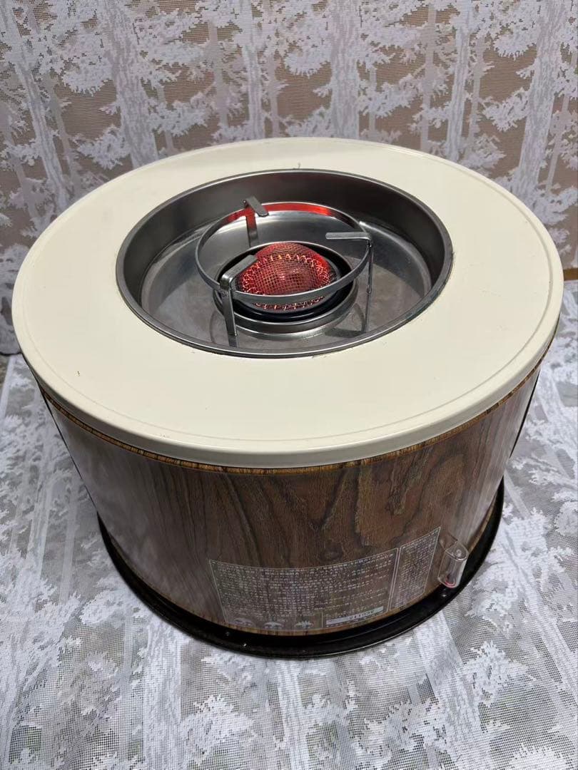 円形ストーブ 木目調（13）