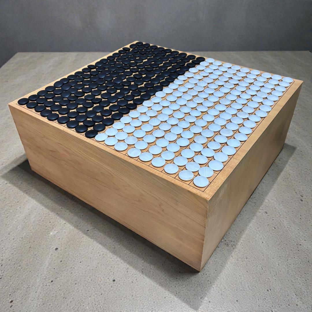 【重厚6寸】天然木 囲碁板 セット 脚付碁盤 蛤碁石 那智黒石 ヘソ付 良木目