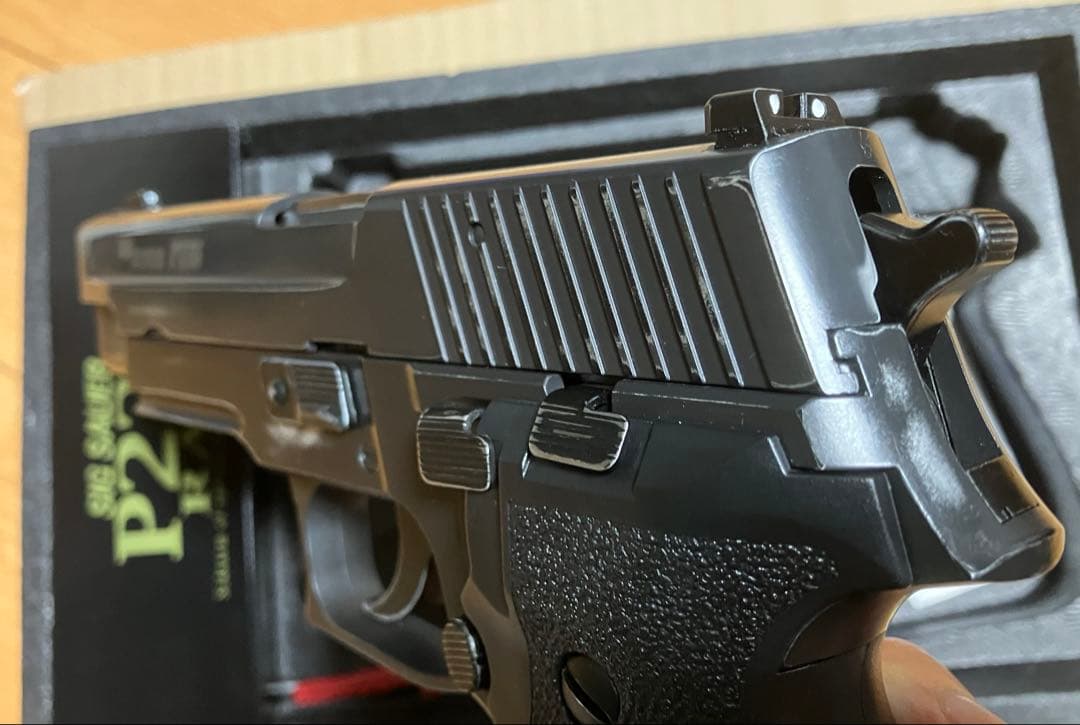 東京マルイ　シグザウエル　P226　RAIL バトルダメージ仕様