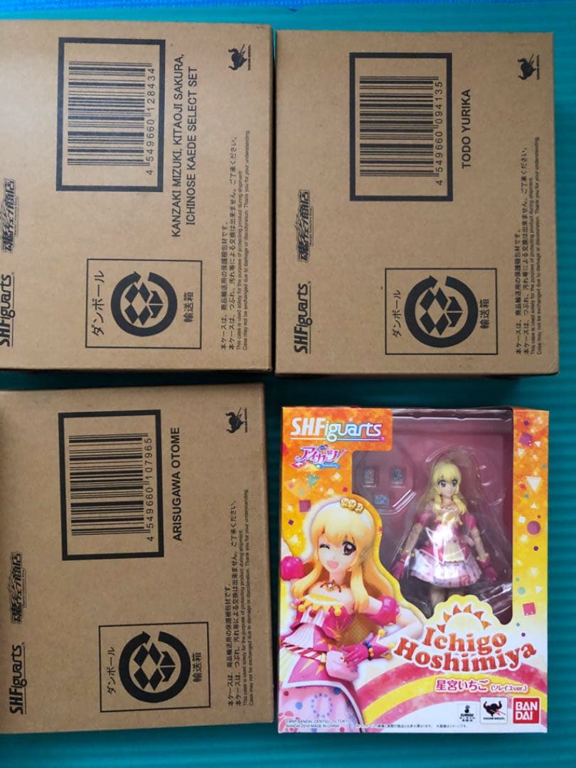 アイカツ　S.H.Figuarts フィギュアーツ　あかり　いちご　ユリカ