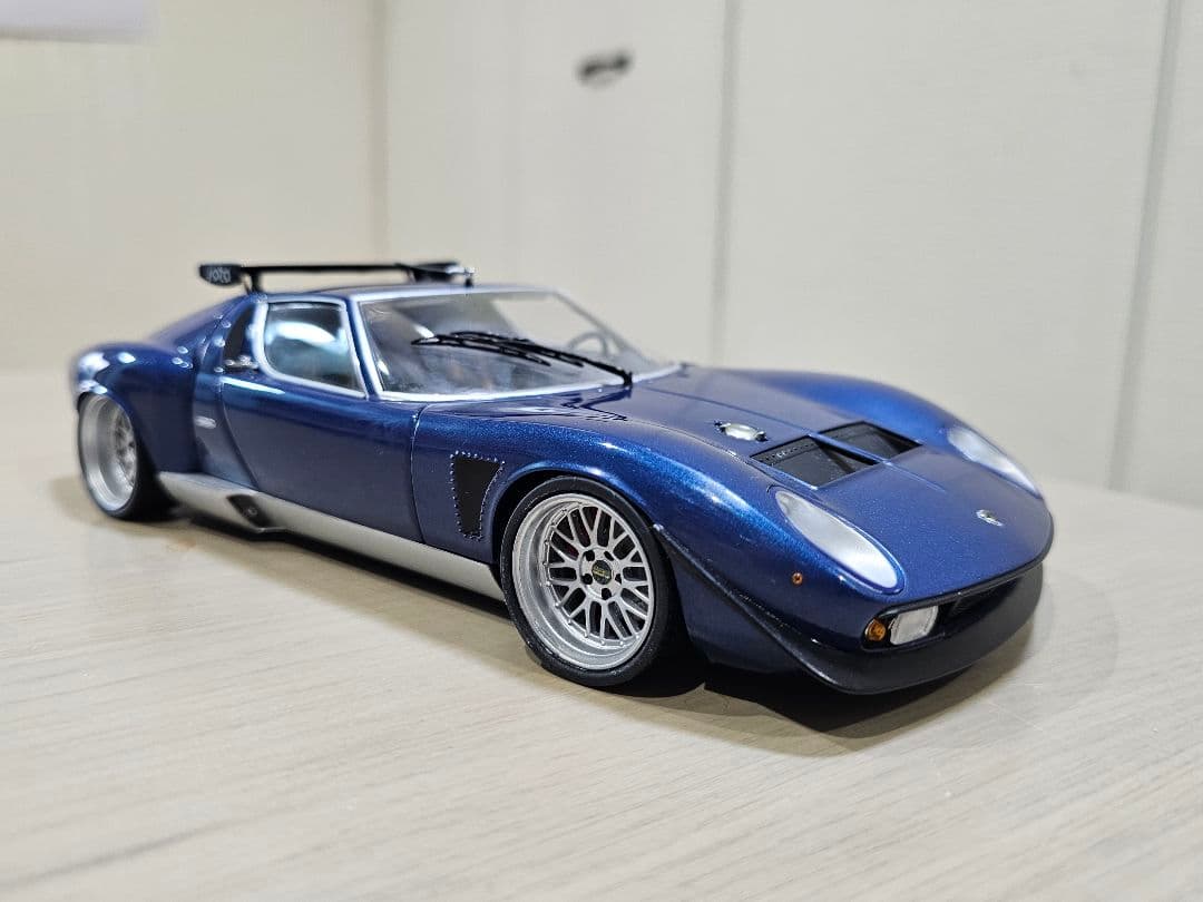 京商　1/18　ランボルギーニ・イオタ・SVR