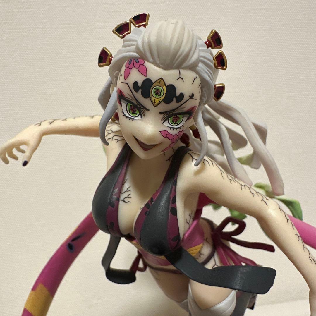 鬼滅の刃　堕姫(完全体) フィギュア