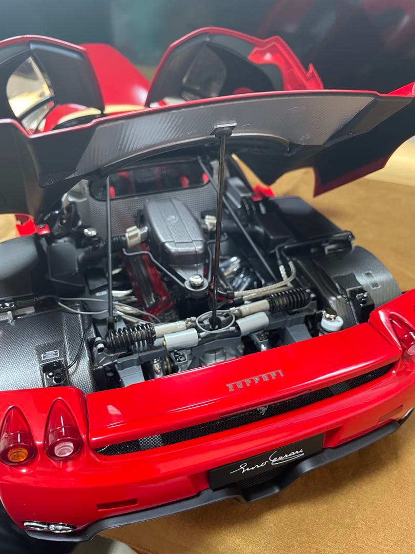 デアゴスティーニ　エンツォフェラーリ1/10スケールセット