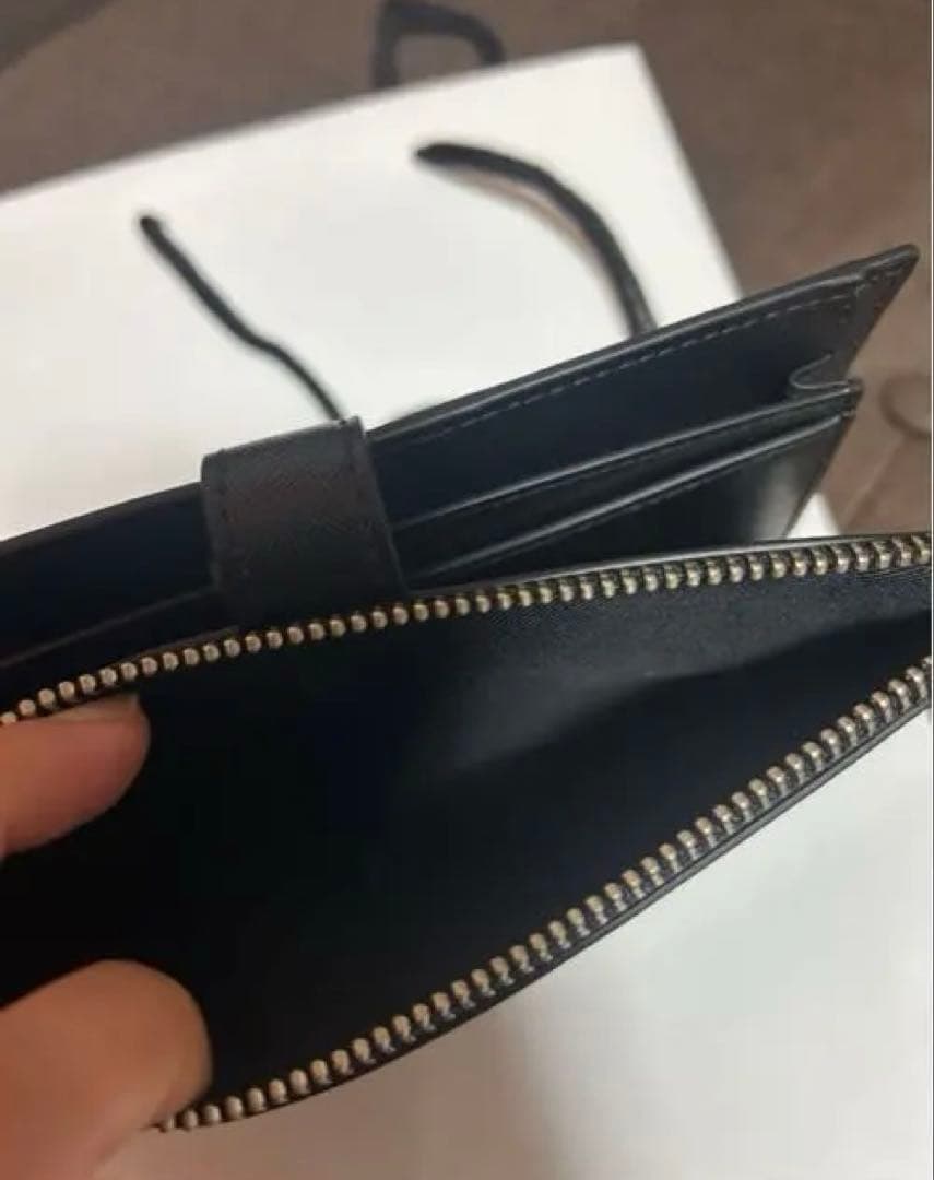 即購入可✰【新品】MARC JACOBS 二つ折り財布 黒フォンリストレット