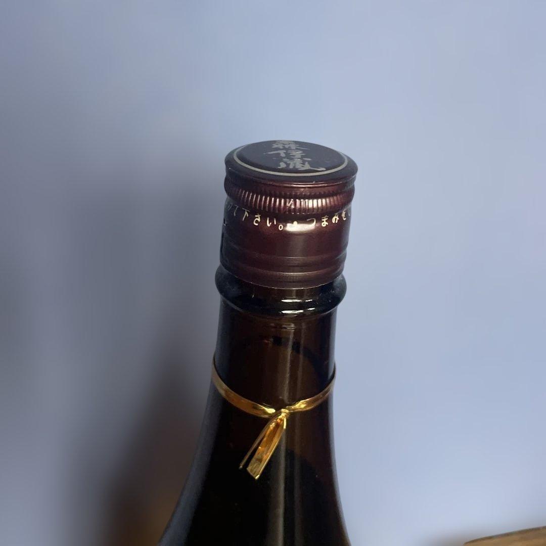 森伊蔵　かめ壺焼酎　本格焼酎　一升瓶