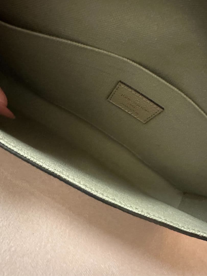 【極美品】ルイ・ヴィトン　ポシェットフェリシー　ポシェットのみの販売